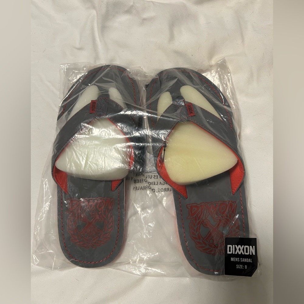 DIXXON unisex Sandals in Black and Red 8